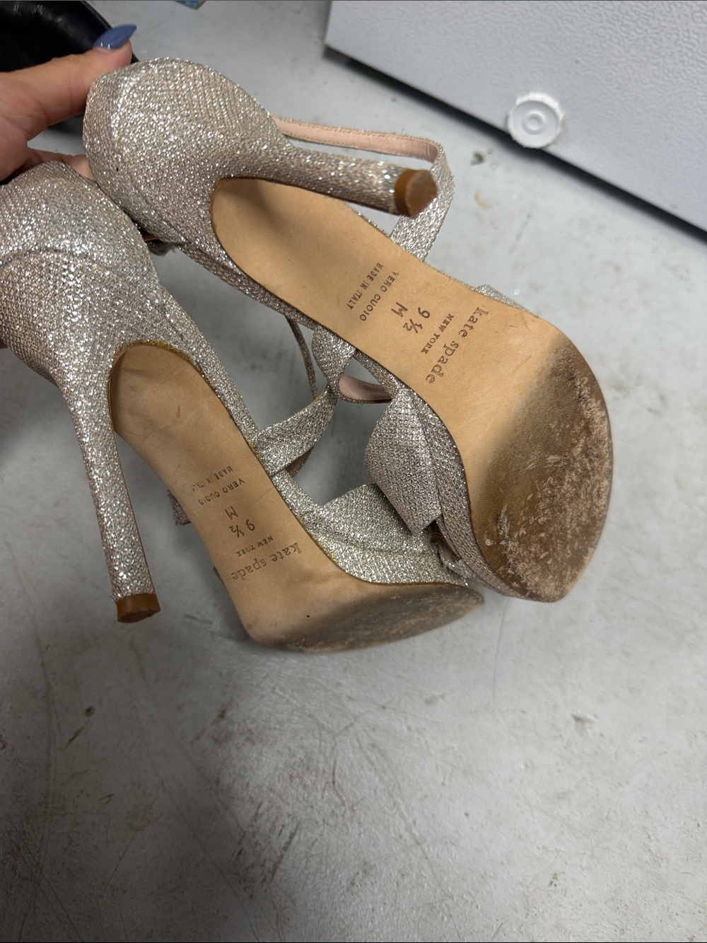kate spade Metallic Gold Glitter Strappy Stiletto Heels LIKE NEW Size 9.5 - Picture 4 of 4